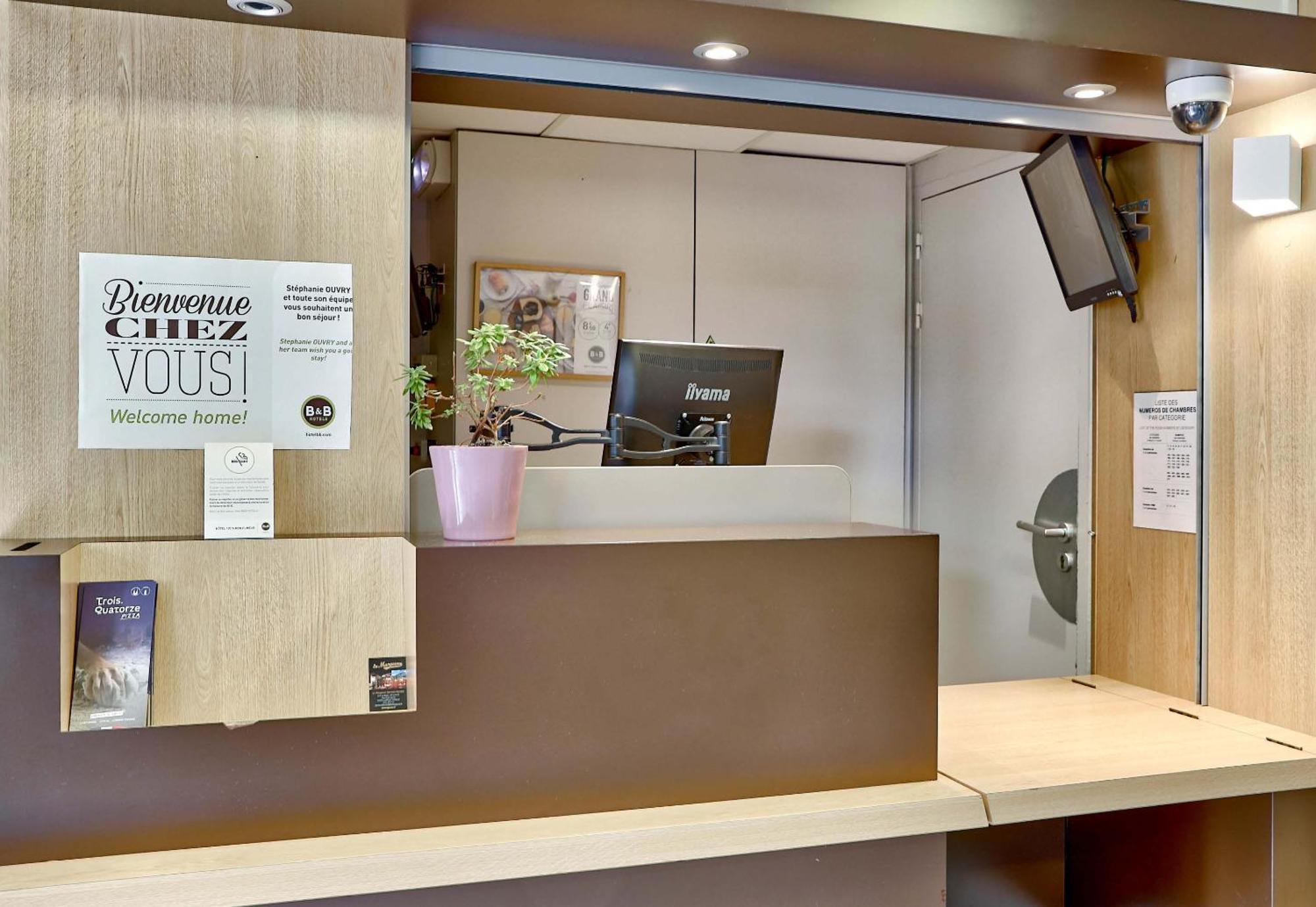 B&B Hotel Clermont-Ferrand Le Brezet Aeroport Екстериор снимка