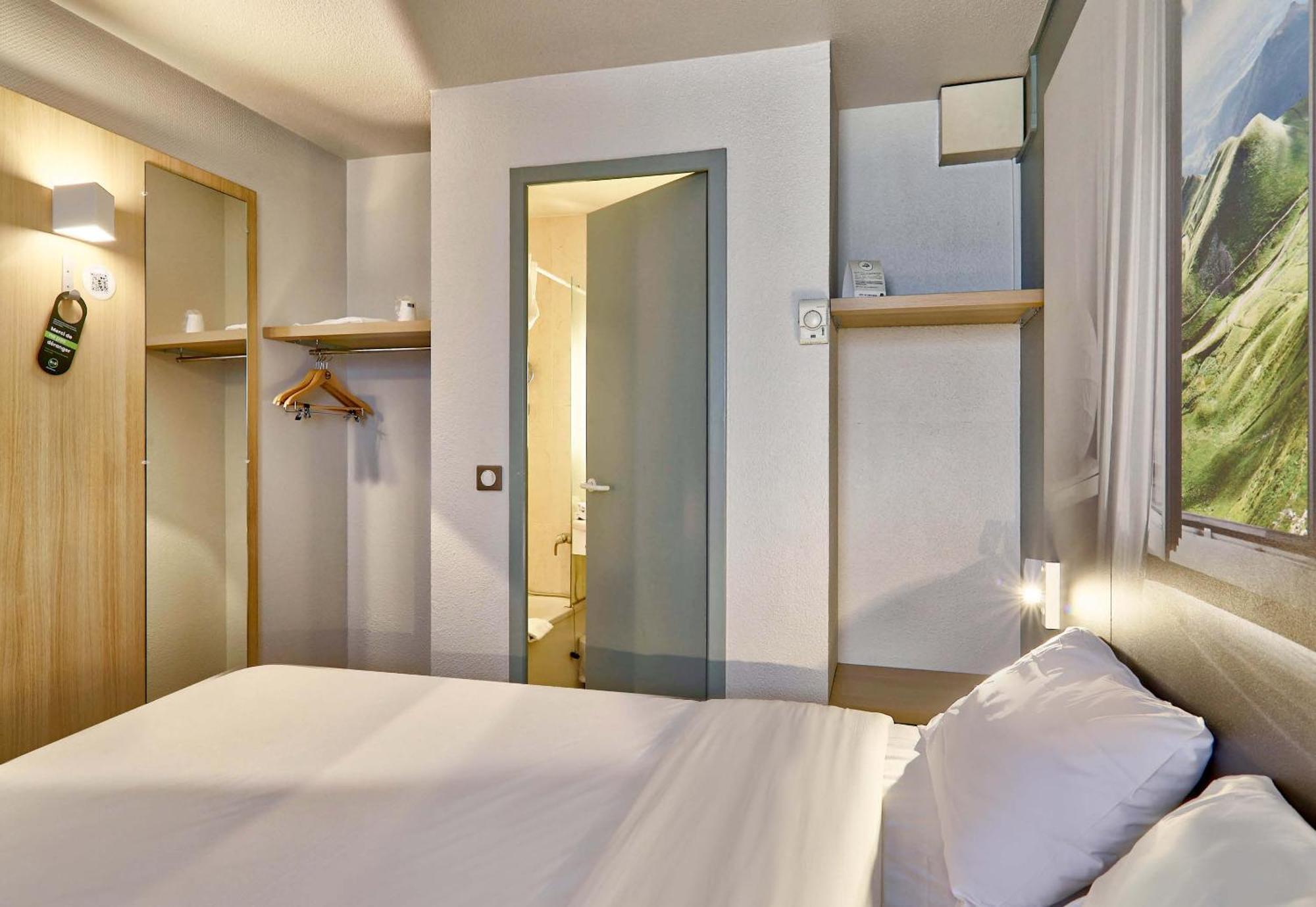 B&B Hotel Clermont-Ferrand Le Brezet Aeroport Екстериор снимка