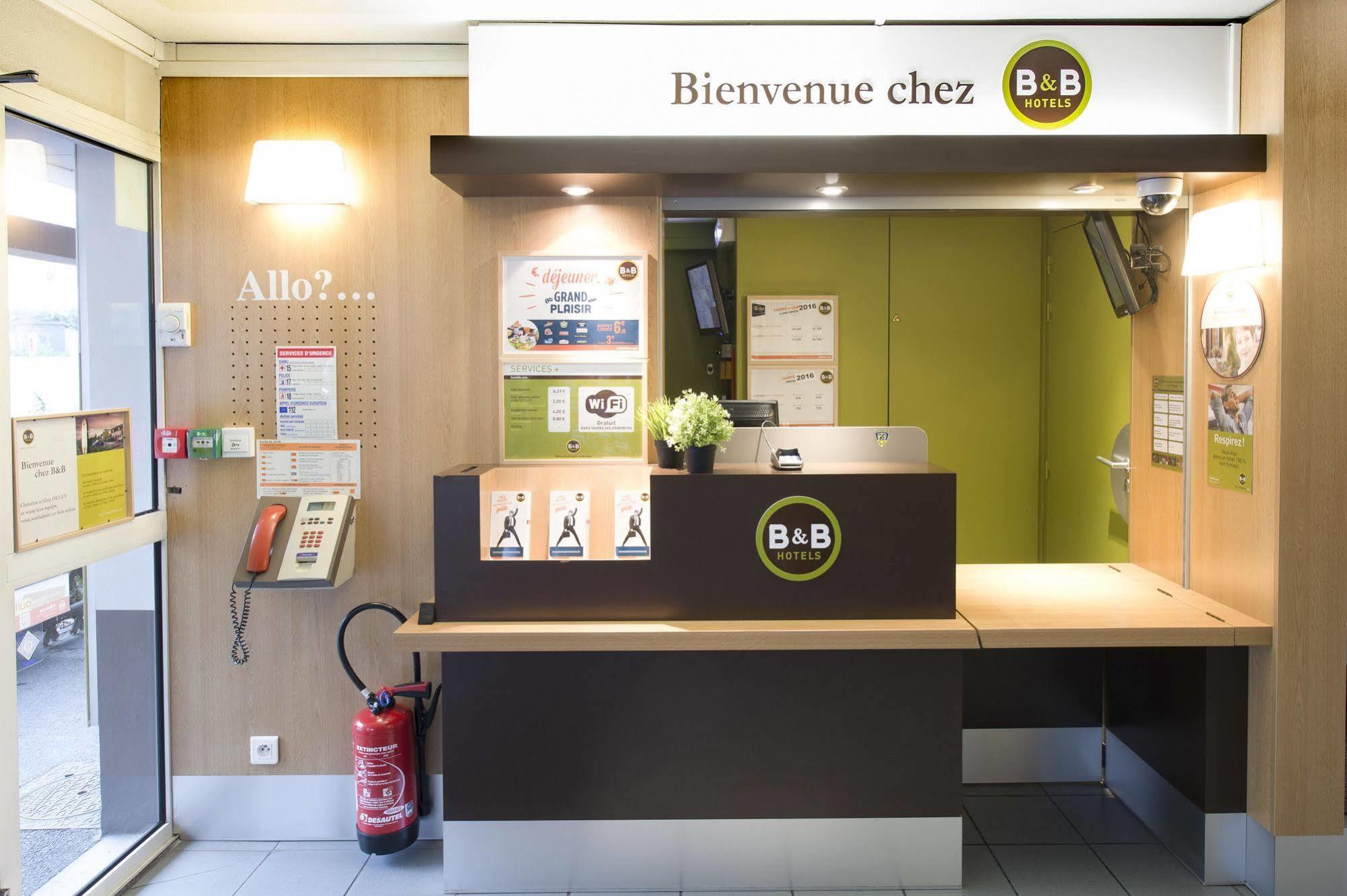 B&B Hotel Clermont-Ferrand Le Brezet Aeroport Екстериор снимка